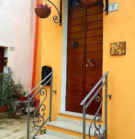 Il Portico Rooms Siniscola Bagian luar foto