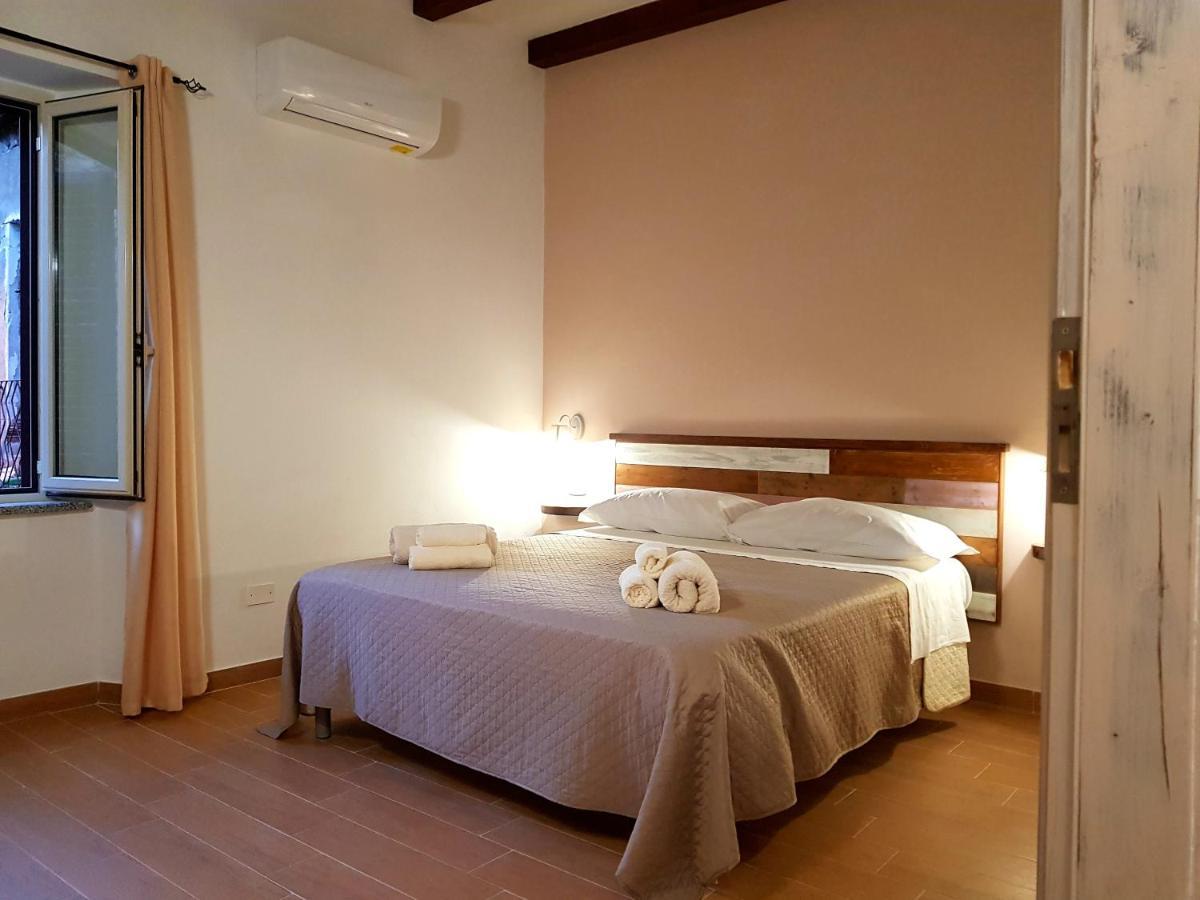 Il Portico Rooms Siniscola Bagian luar foto
